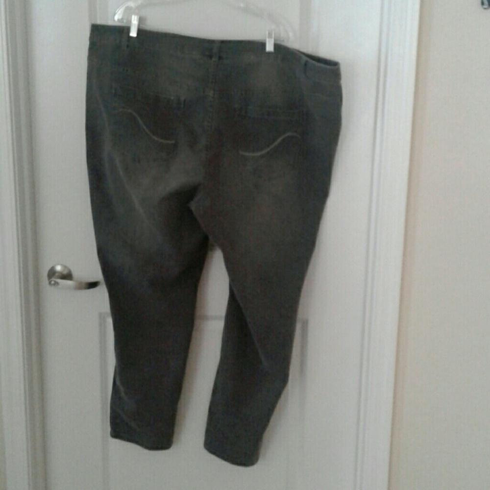 jeans - Picture 2 of 3